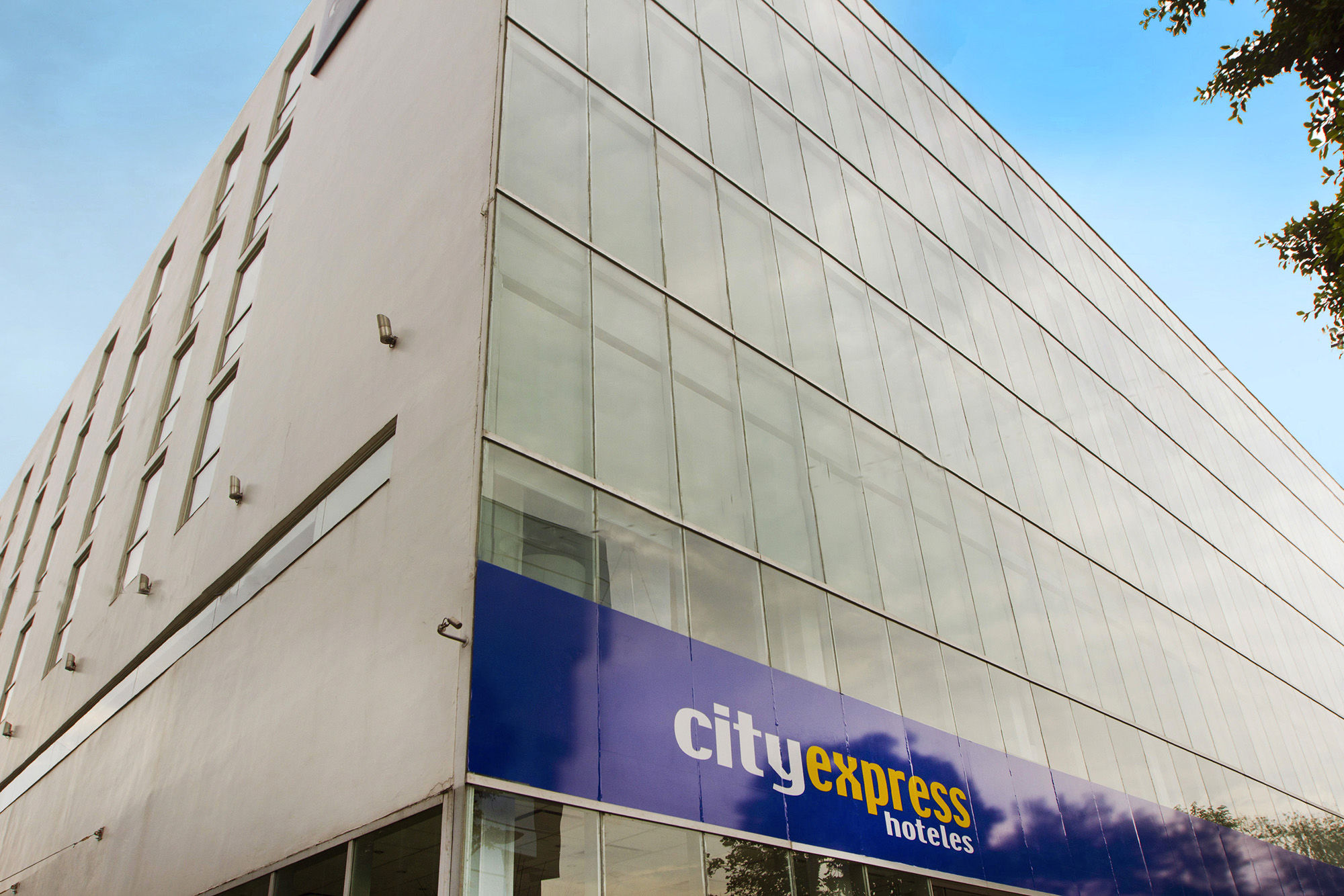 City Express Plus By Marriott Insurgentes Sur Meksika Dış mekan fotoğraf